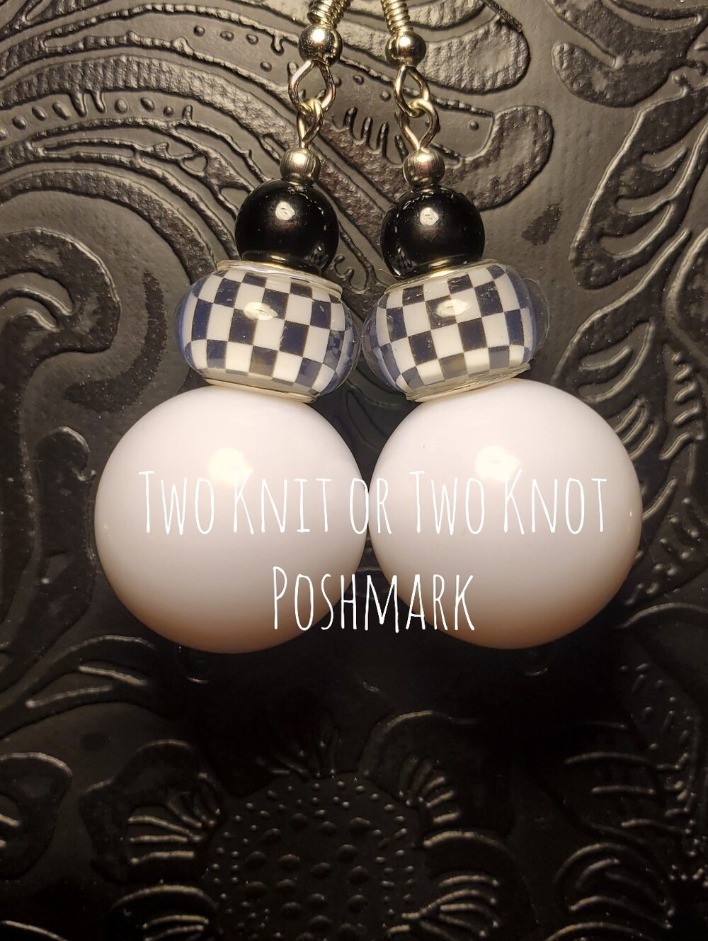 ⭐️ HANDMADE CHUNKY 20MM RETRO CHECKERED STATEMENT EARRINGS - SOLID WHITE